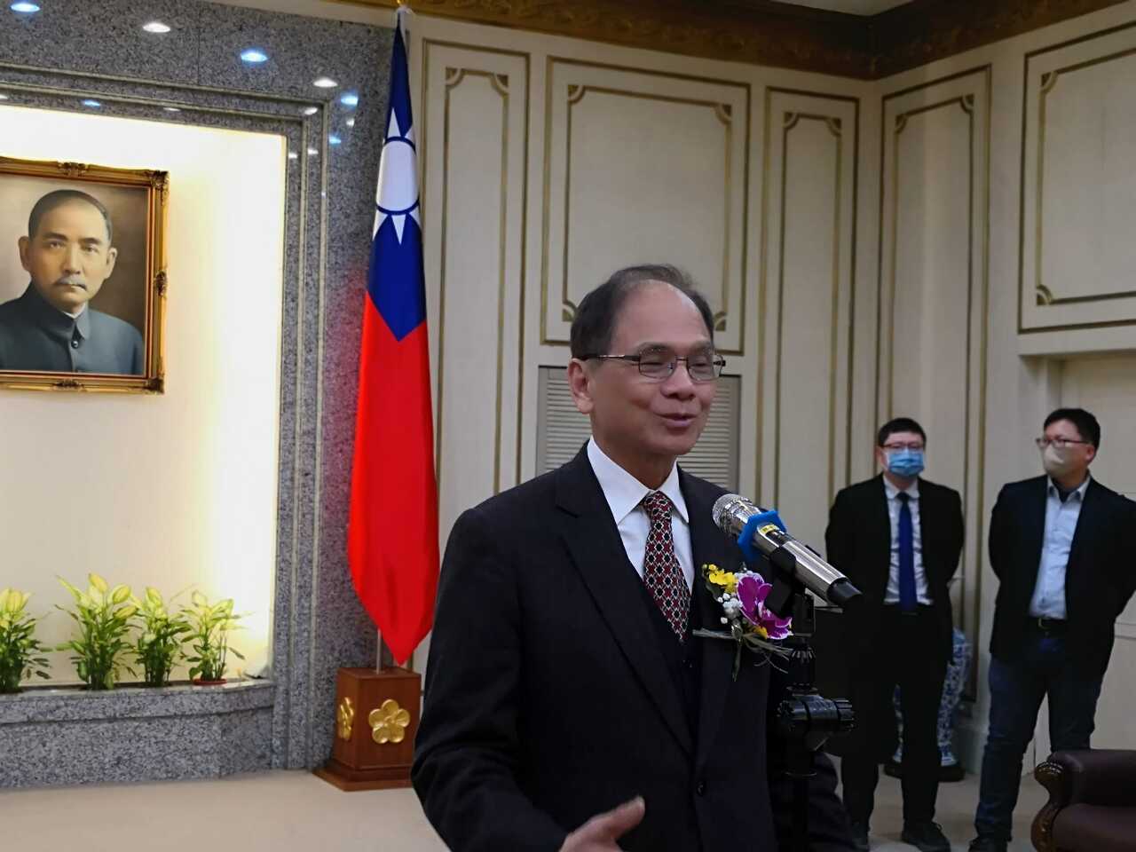 游錫堃批中共迫害宗教 籲請政府協助中國難民