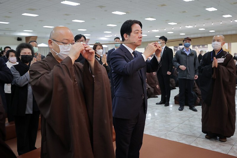 賴清德赴佛光山弔唁星雲法師 盼理想功德續造福流傳