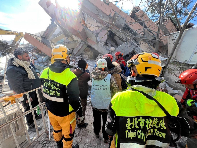 助土耳其重建家園 總統、副總統皆捐1月所得