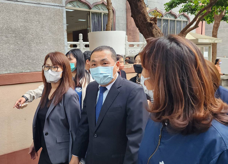 弔唁星雲大師 侯友宜再引「四法語」惕勵自己為國奉獻