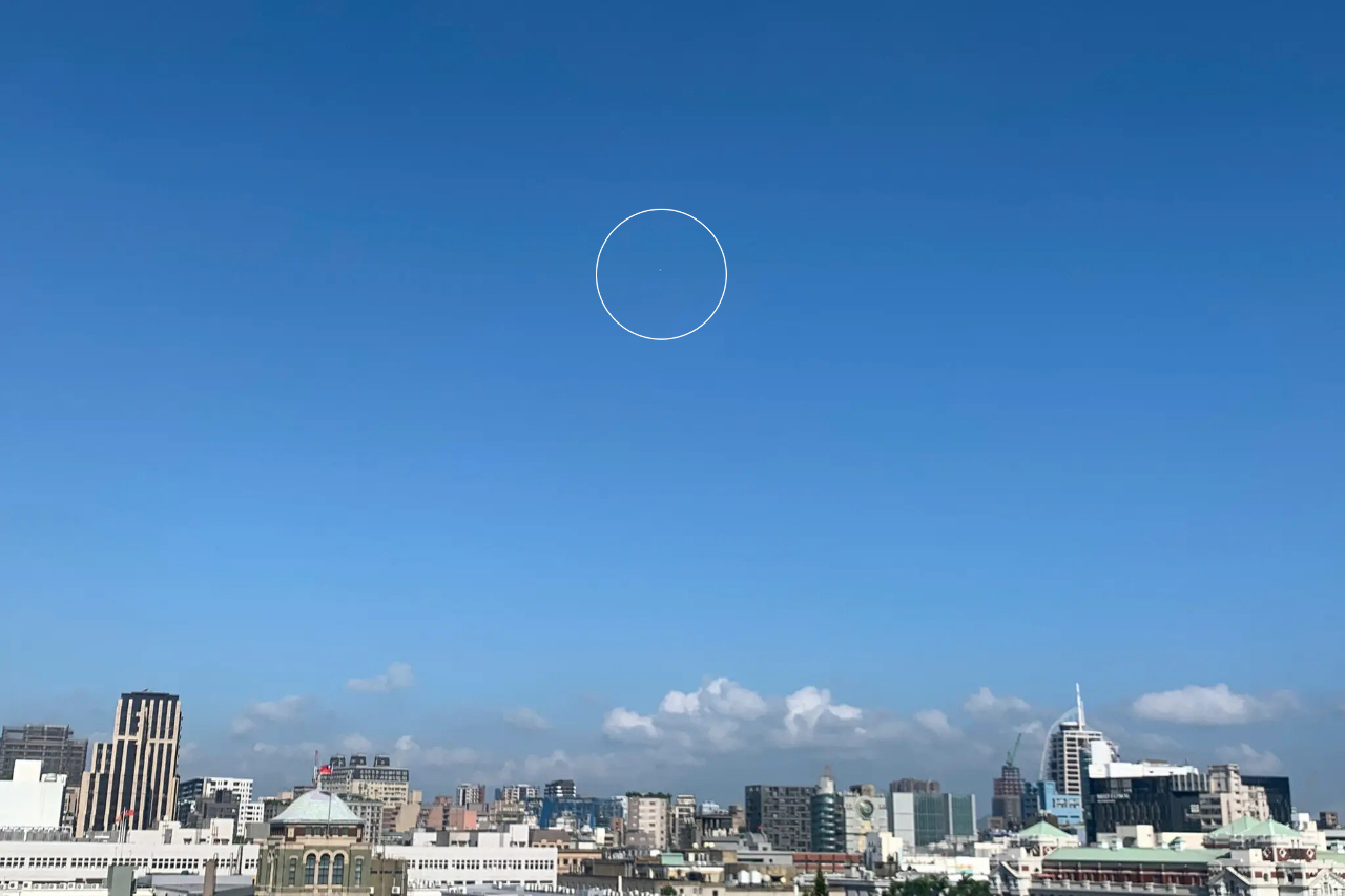總統府上方赫見探空氣球？國防部：是在外海