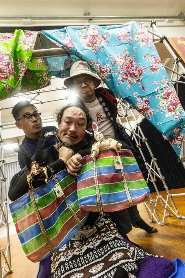 落語師、偶戲師、繪師合體  《狡兔三哭》顛覆觀戲體驗