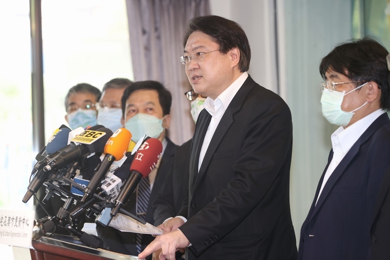 肯定空勤總隊精進飛安 林右昌讚內政部之光