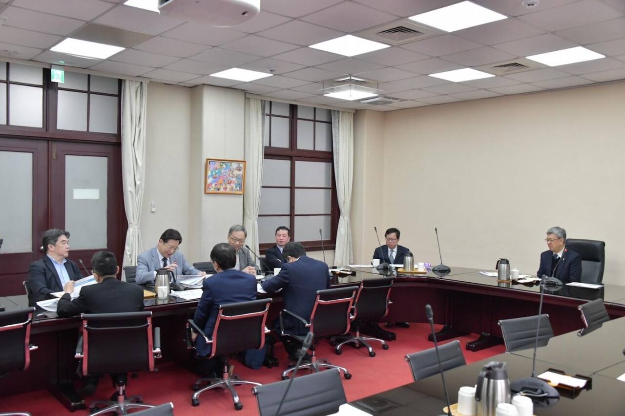 室內口罩解禁首日 陳建仁：恢復日常 面對新生活