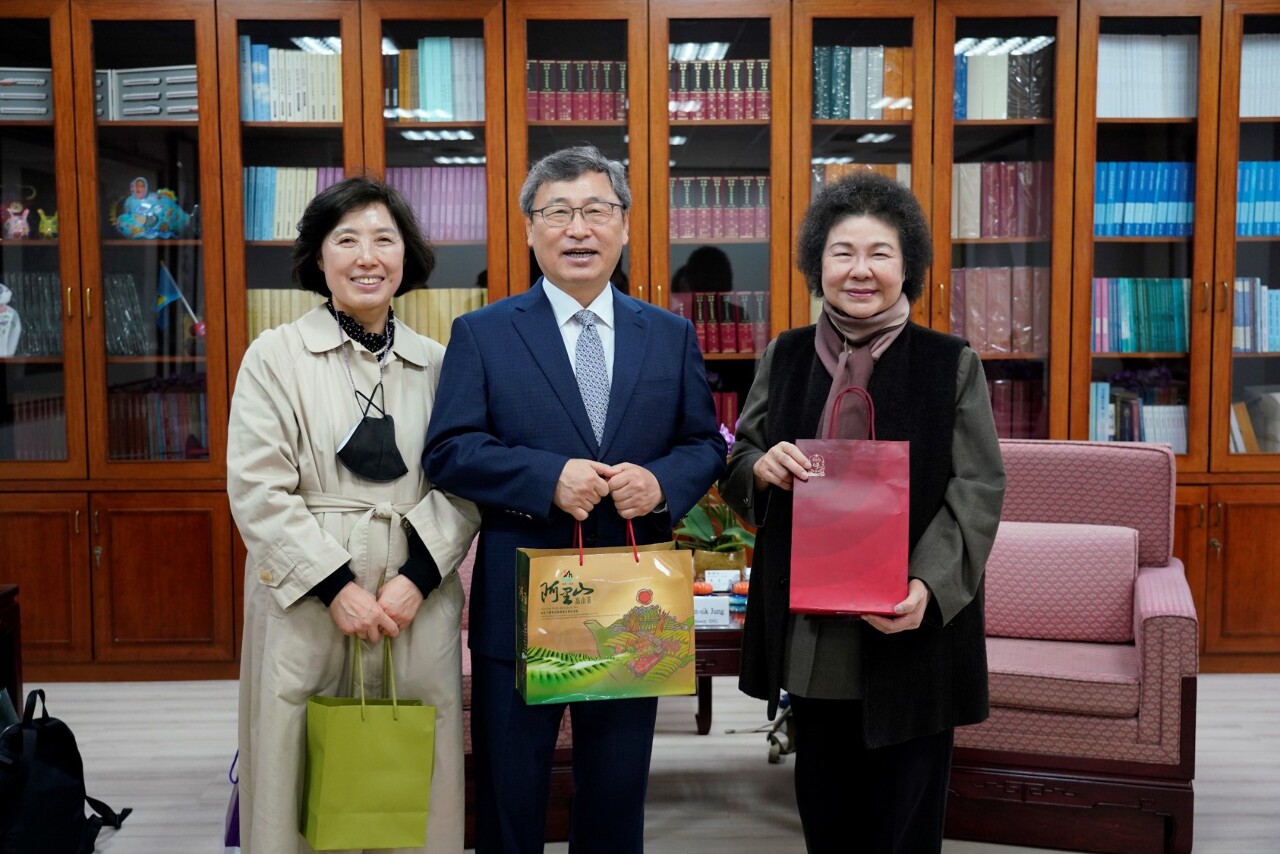 陳菊會見韓國真相和解委員會前委員長 盼增進台韓人權合作