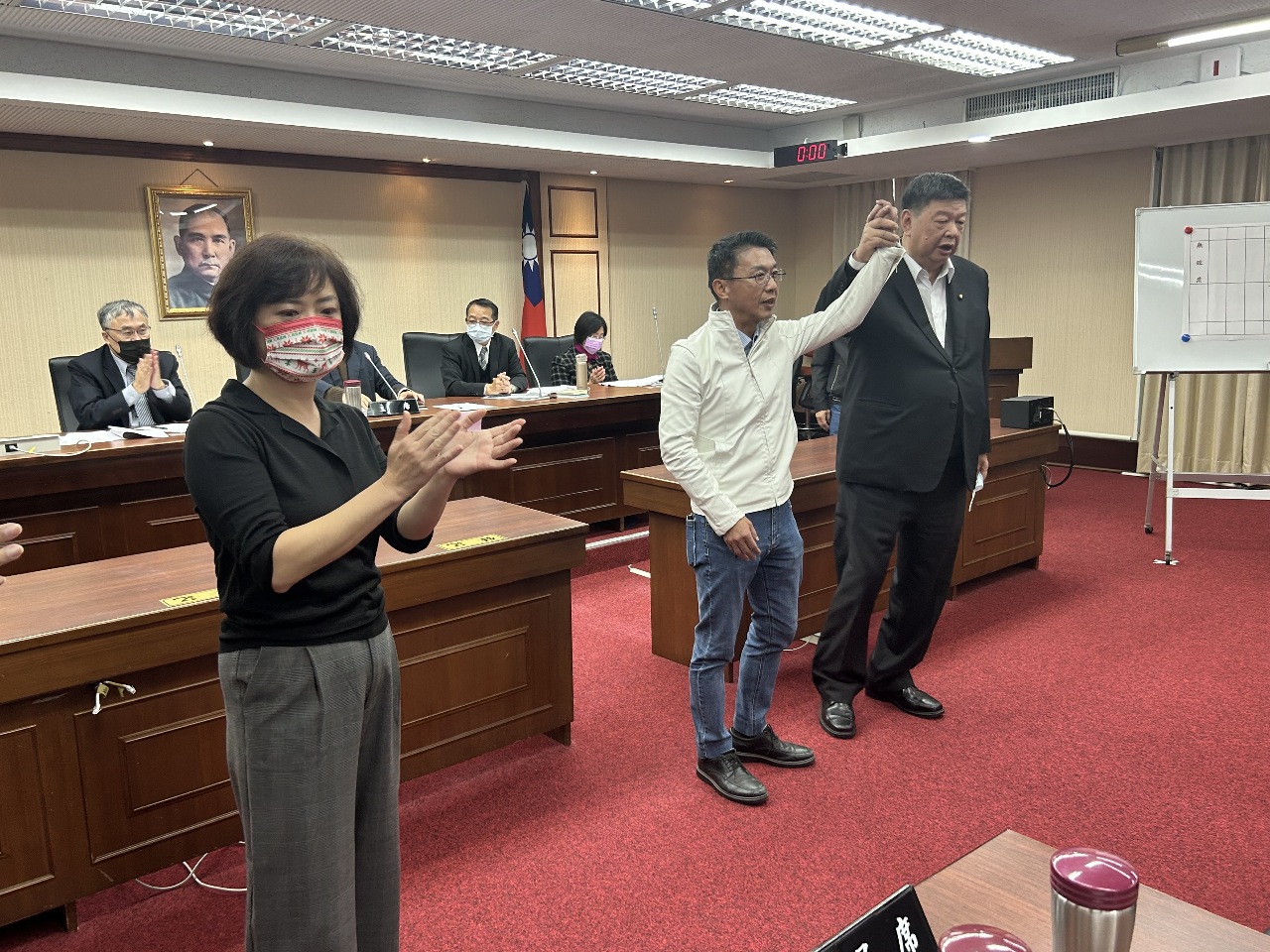 立院委員會召委選舉 綠拿9席、藍握6席、白1席