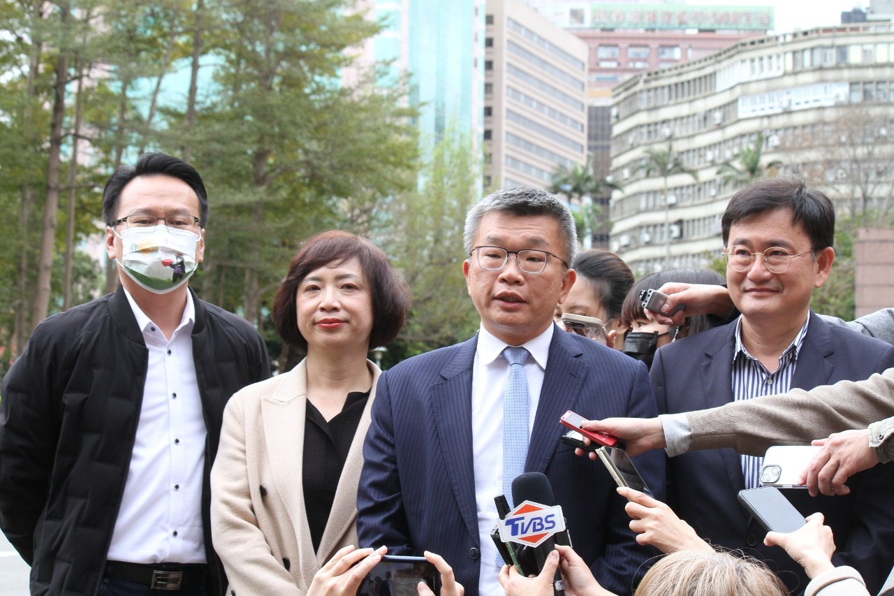 蔡其昌率台中立委赴行政院 爭取台中捷運等建設提升效率