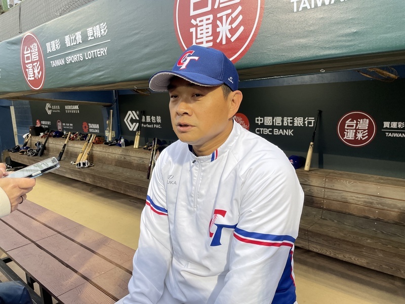 彭政閔觀戰 古巴「怪投多」