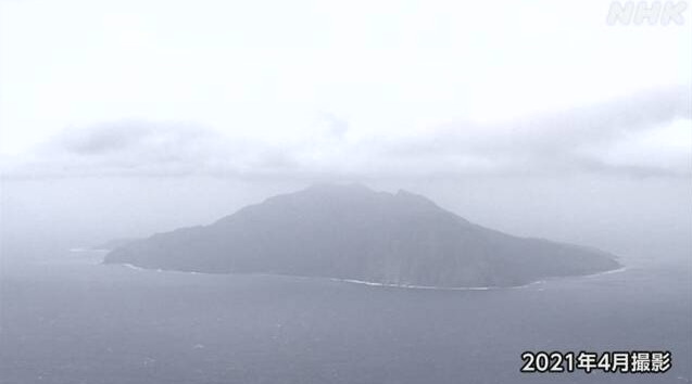 日本諏訪之瀨島火山5天噴發25次 上調警戒至3級