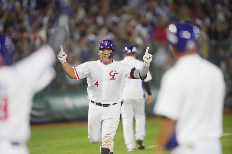 經典賽／爽啦！中華隊11：7勝義大利 正港捍衛主場