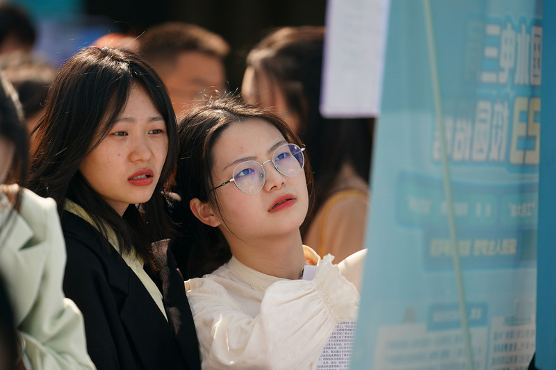 擔憂畢業即失業 中國大學生主動延畢