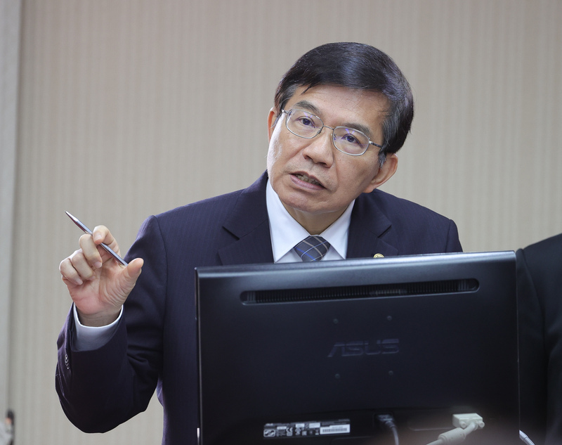 車窗隔熱紙影響交安 交長允諾3個月內修法納管