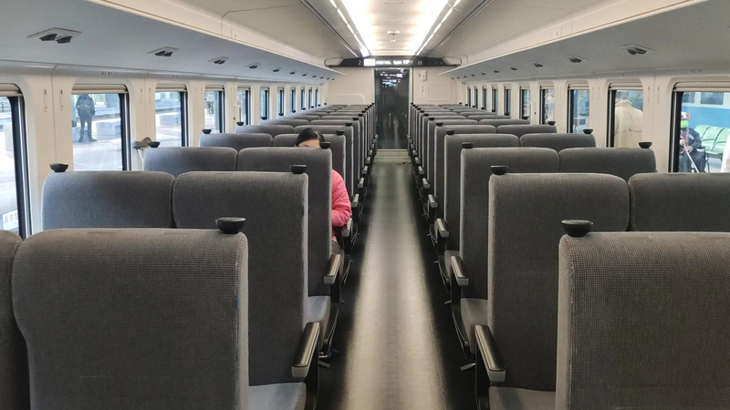 台鐵今大改點 EMU3000首度試辦自由座