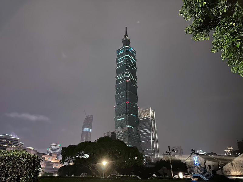 前英相特拉斯訪台 台北101點燈歡迎民主摯友