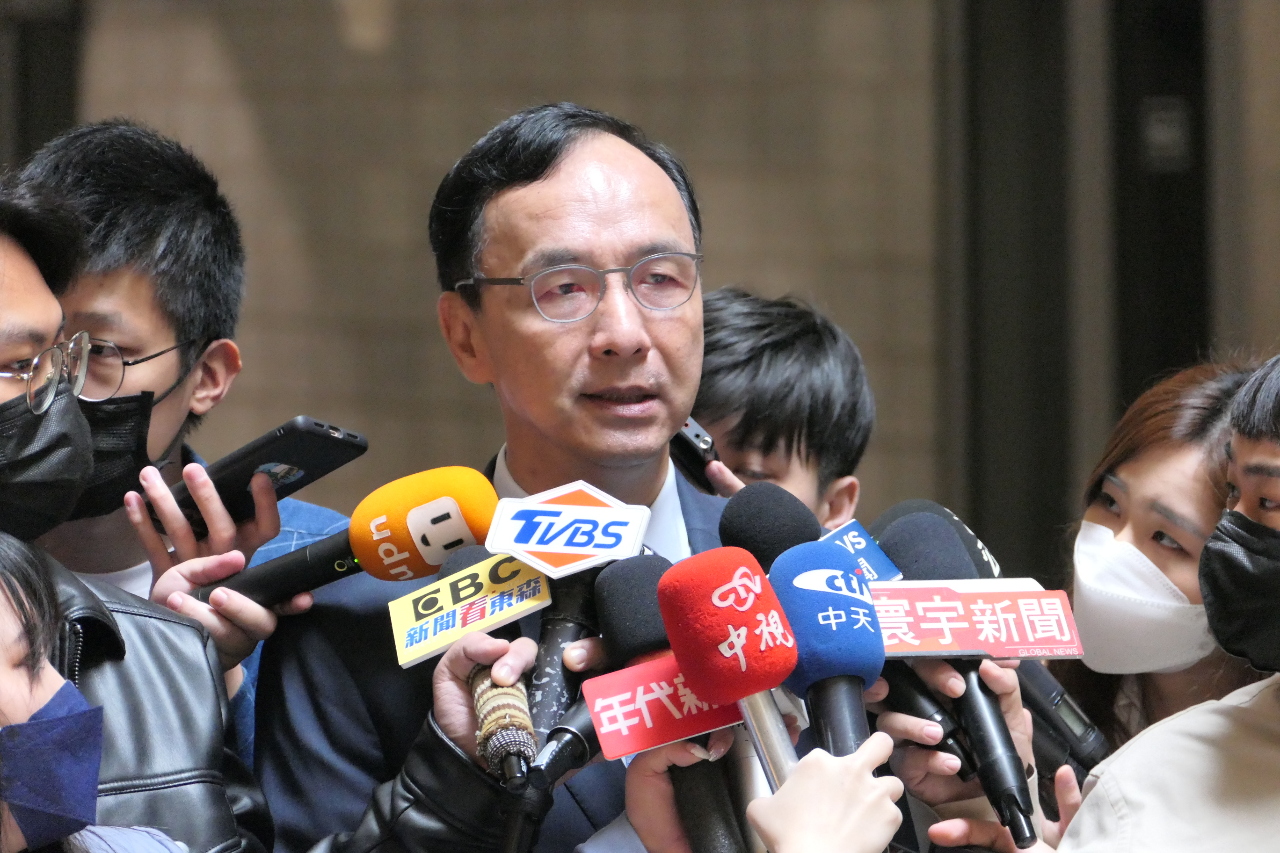 藍應速徵召？ 朱:配合候選人主客觀環境