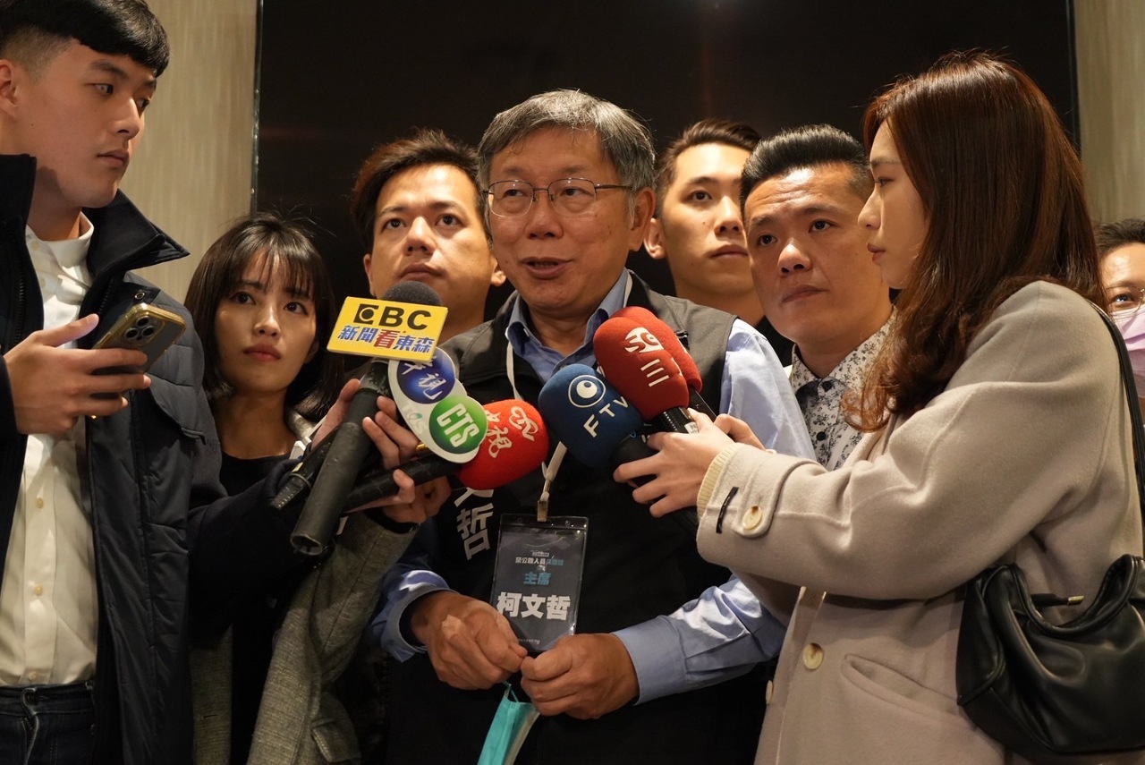 郭台銘訪美互別苗頭？柯文哲：不用想太多