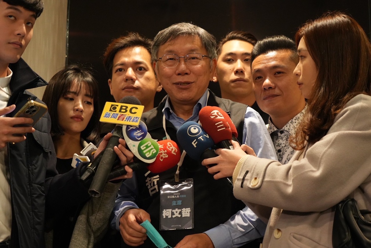 雙英出訪 柯文哲：若各幹各的 將成台灣危機