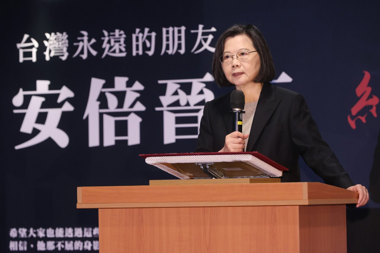 出席安倍晉三影像展 總統盼台日友好火苗延續