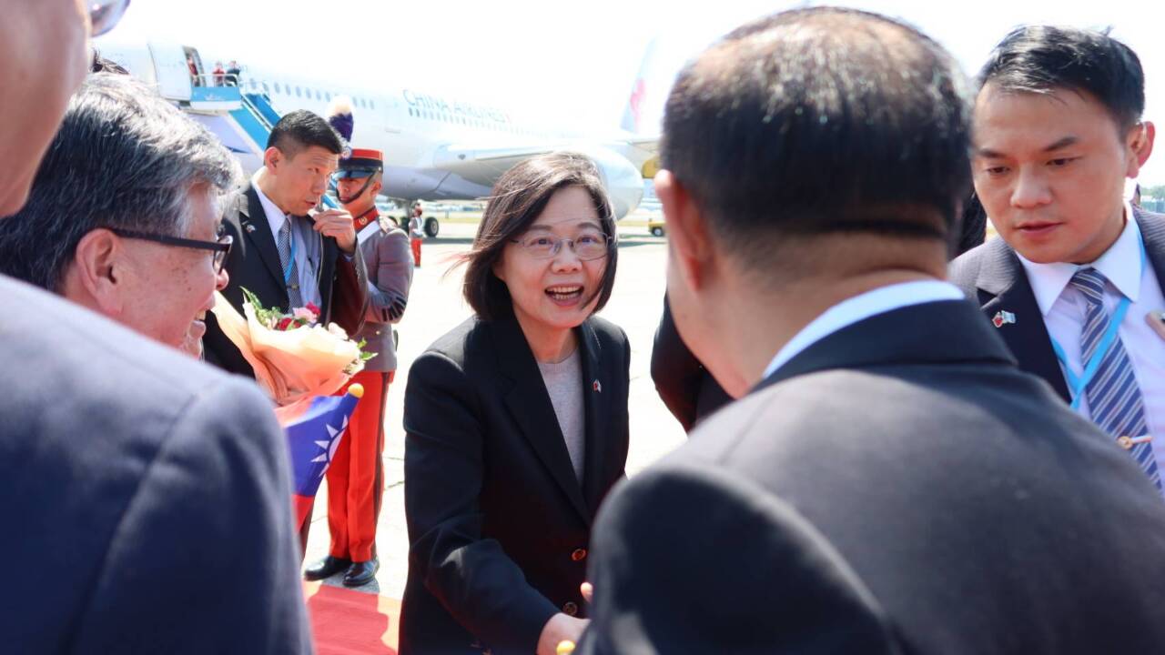 蔡總統出訪／蔡總統抵友邦瓜地馬拉 僑胞高喊台灣加油