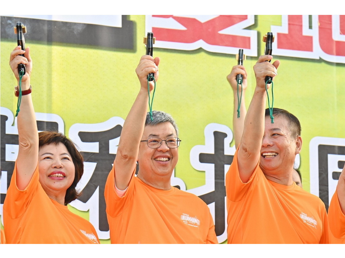 出席內科公益活動 陳揆感謝共促經濟正成長