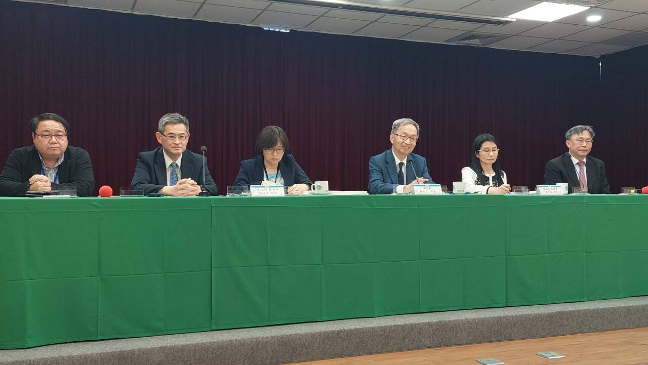為再生醫療雙法釋疑 薛瑞元：仍須經人體試驗