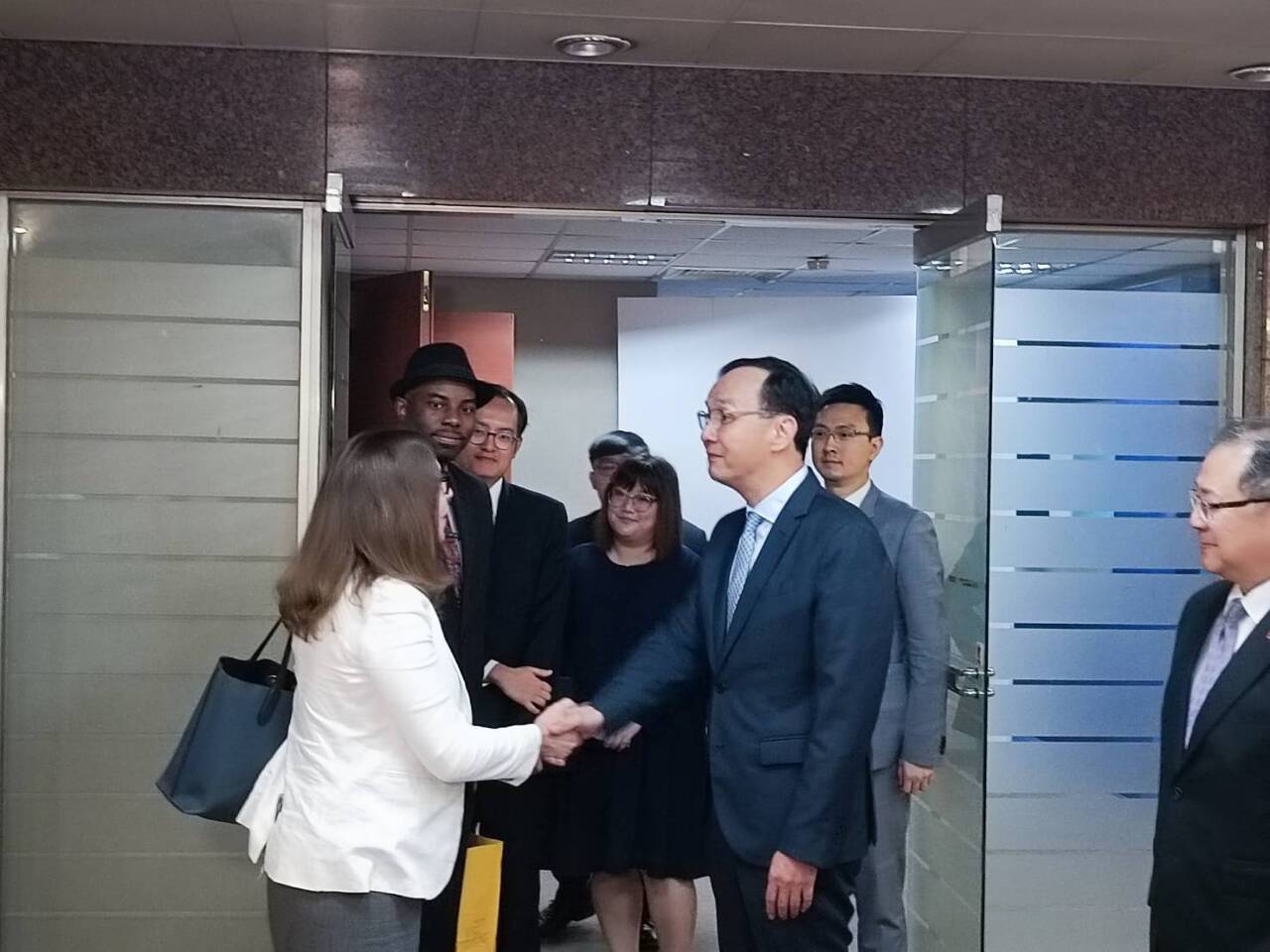 柯文哲、賴清德已見羅森柏格 朱立倫：國民黨總統參選人也會安排
