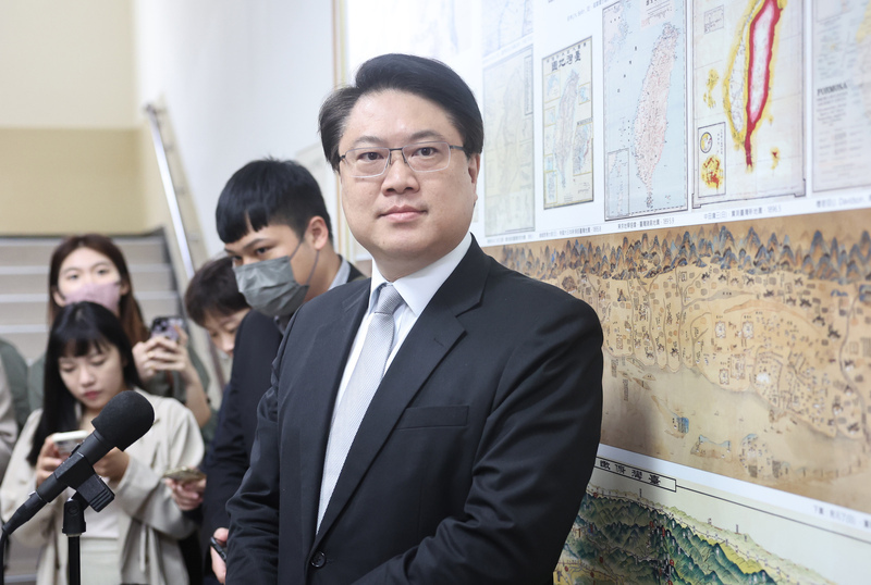 颱風海陸警最快25日同發  林右昌促加強整備