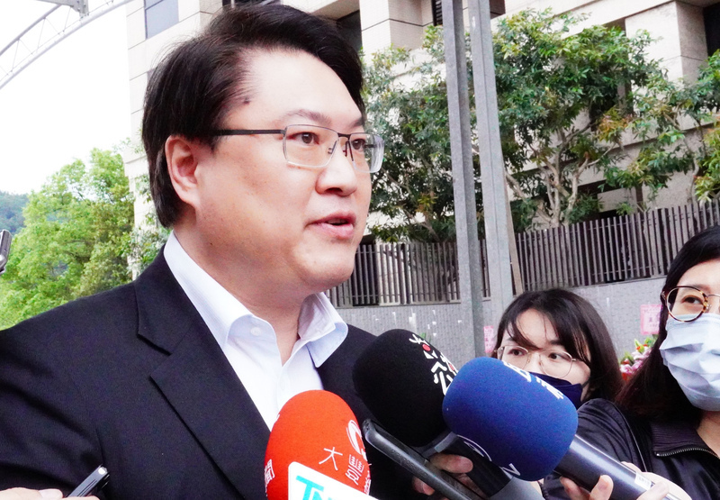 侯友宜籲勞動節全國放假  林右昌：先凝聚朝野共識