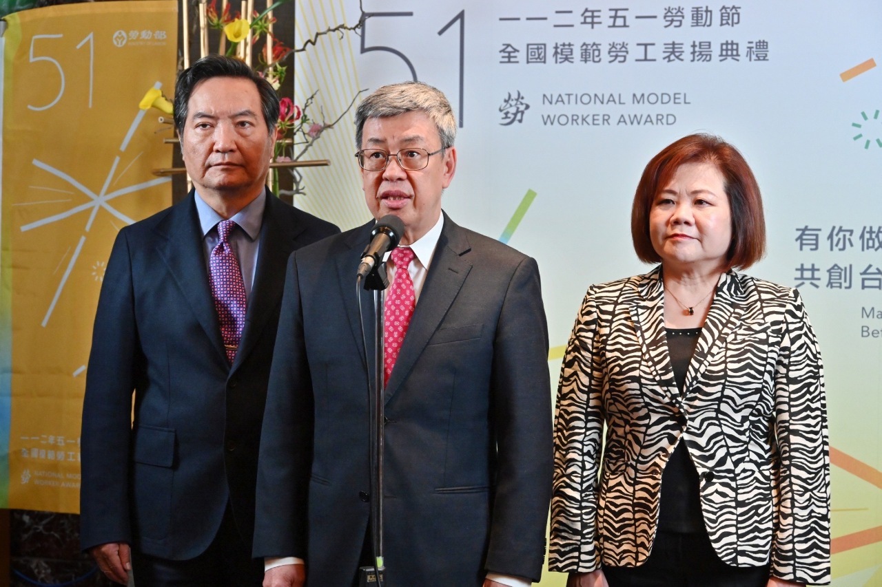 蔣中正銅像被襲 陳揆：跨部會討論中正紀念堂轉型