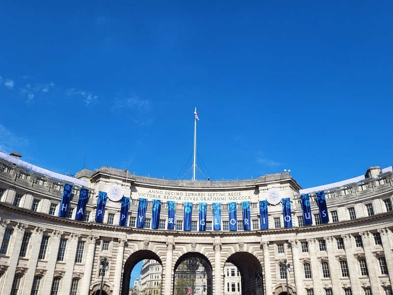 英王加冕3天連假  零售消費可望衝破3000億元