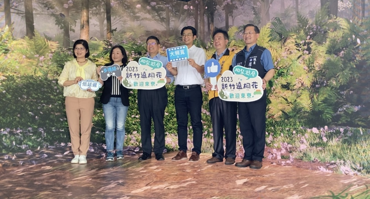 賞桐變得很科技 數位部將5G結合文化打造桐花雨