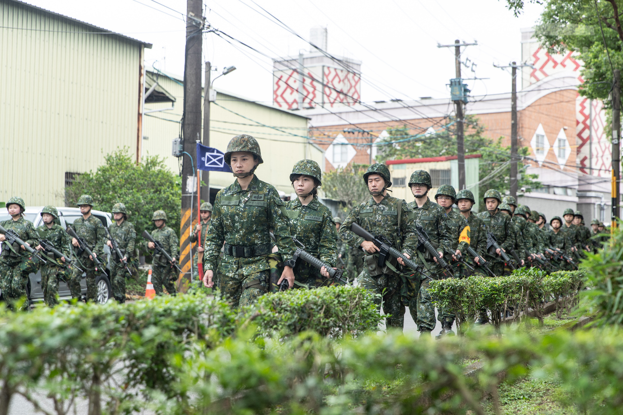 首梯女性教召5公里行軍 平權現護國意志