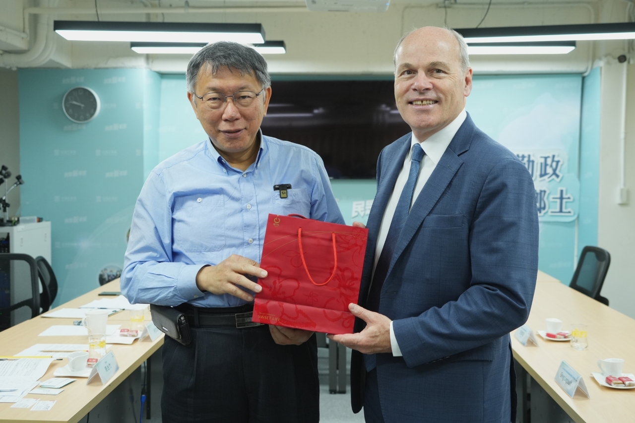 加國駐台代表拜會柯文哲 預祝「選舉順利」