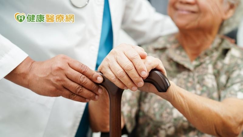 延緩老化、避免腦中風與失智　日常「鍛鍊6式」天天做