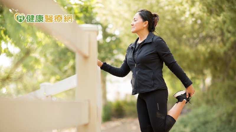 擺脫「腹愁者」還防骨鬆　更年期運動7大優點