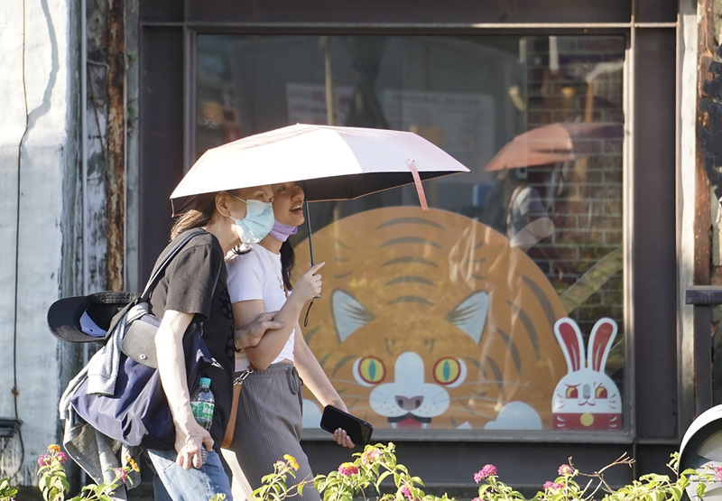 高溫上看36度 鋒面接近晚上降雨趨明顯