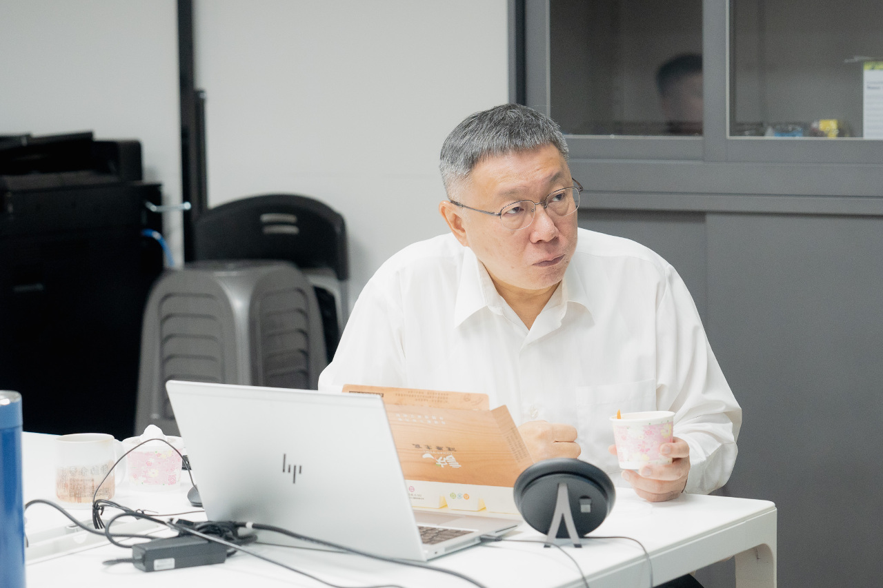 民眾黨提名柯文哲選總統 合作不限郭台銘