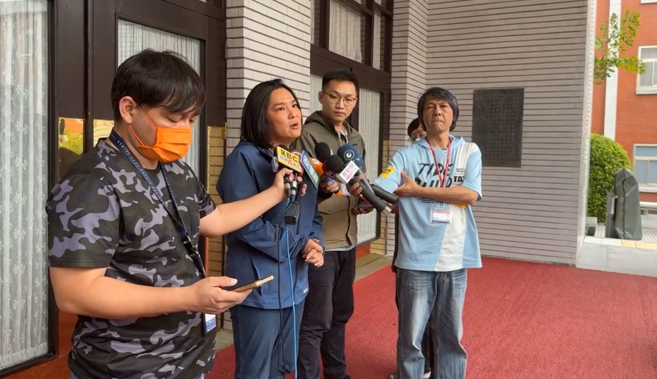 跑到一半領先變別人贏？ 陳玉珍為郭台銘抱屈