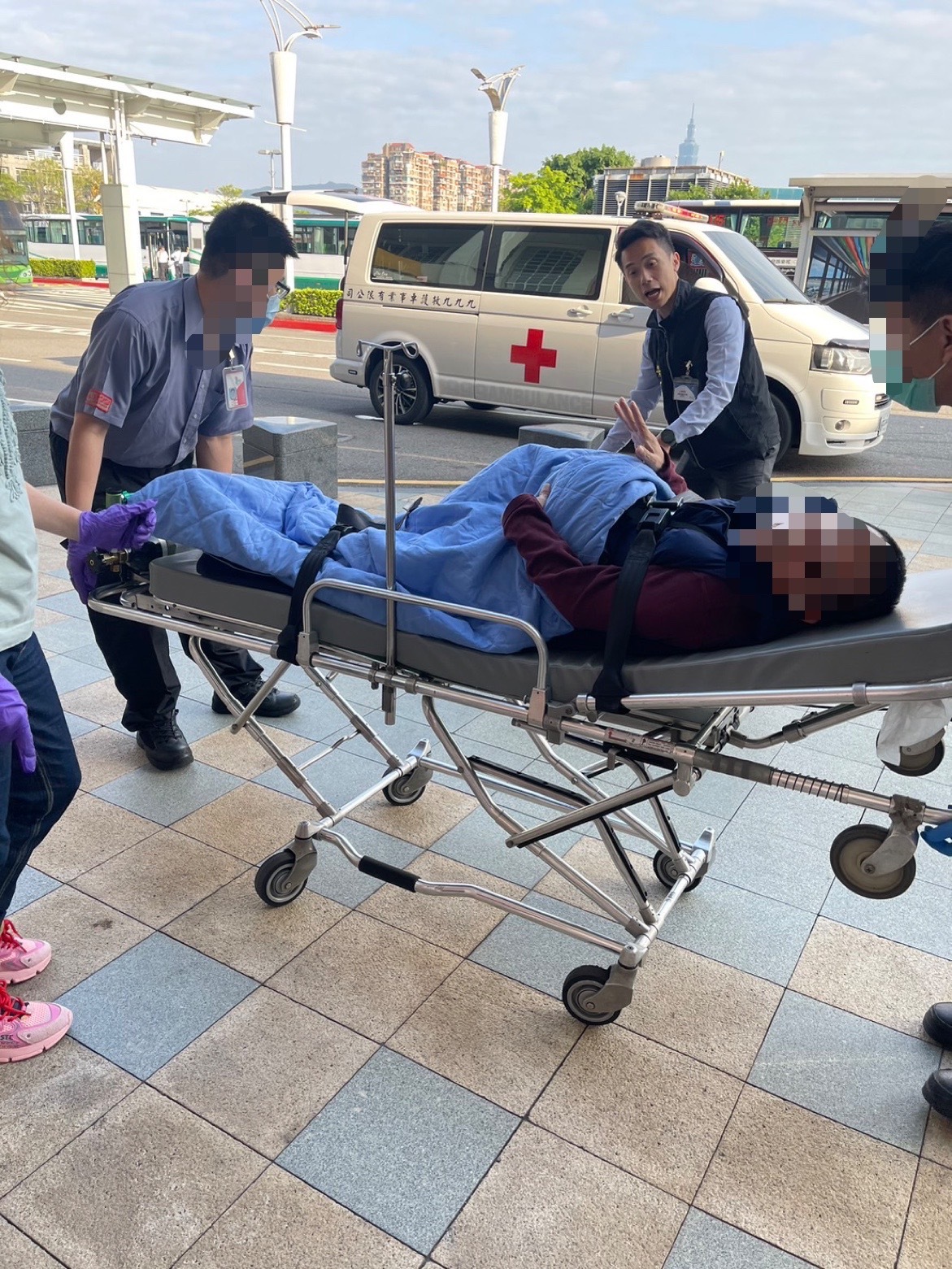 對岸封控 海基會協助滯陸國人返台案件大增