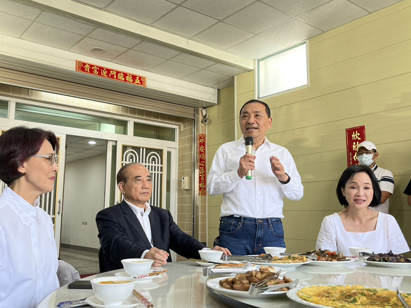 屏東請益之旅談兩岸 侯友宜盼按現行法律進行對話交流