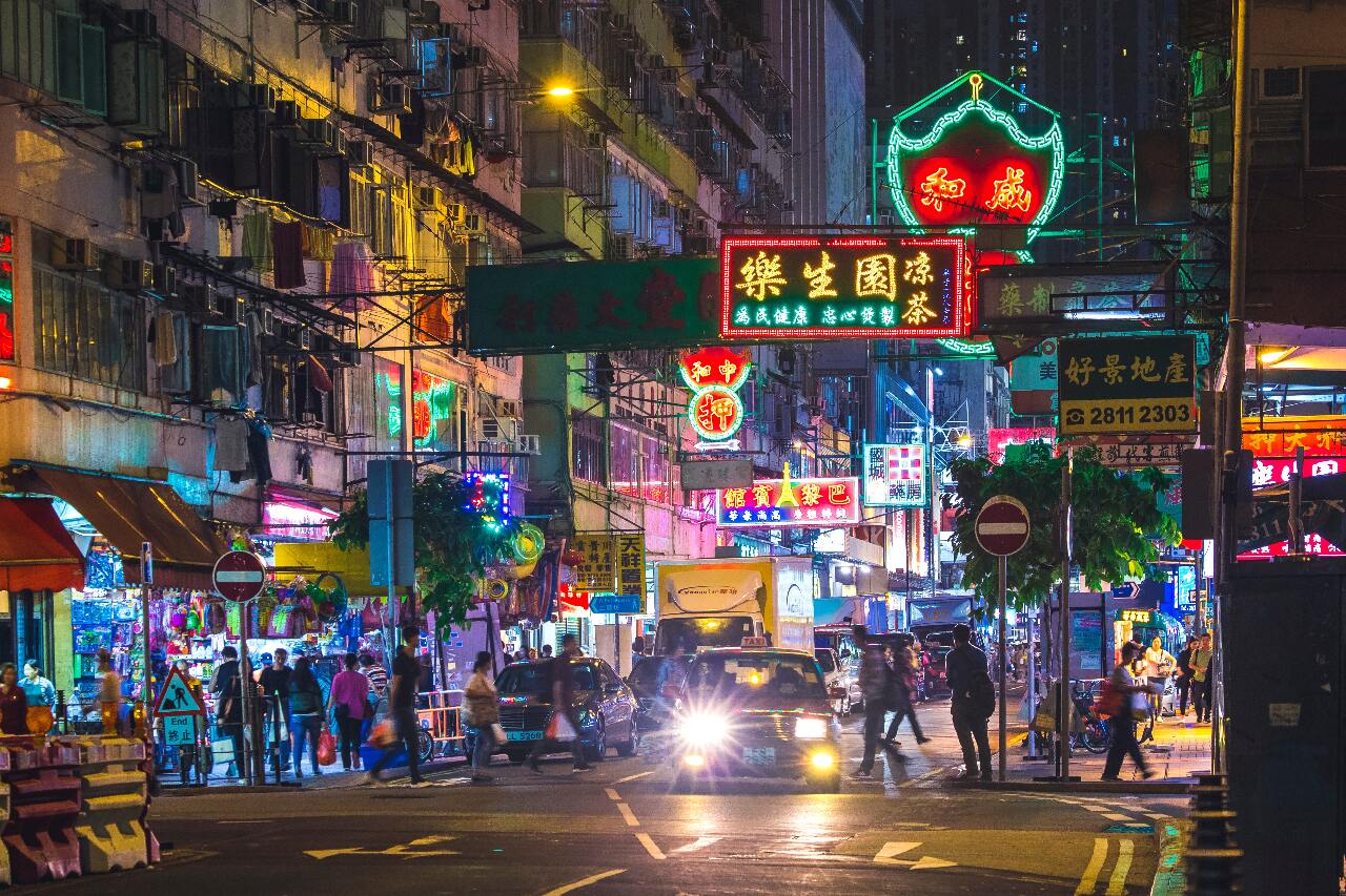 外資撤離陸資大減 港股2年蒸發近85兆元