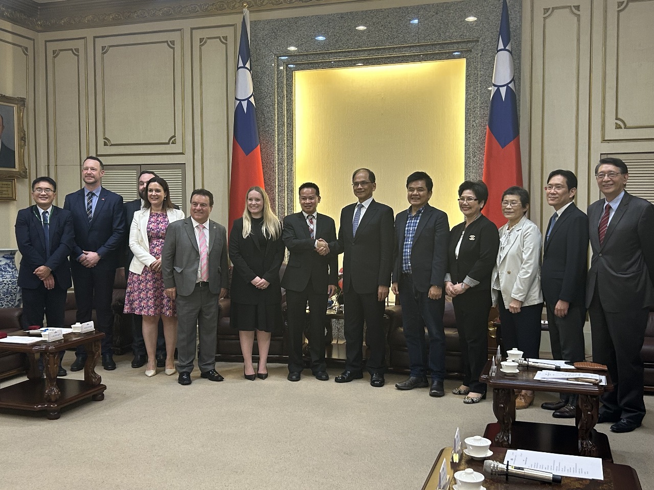 接見南澳議會友台小組 游錫堃盼深化台澳關係