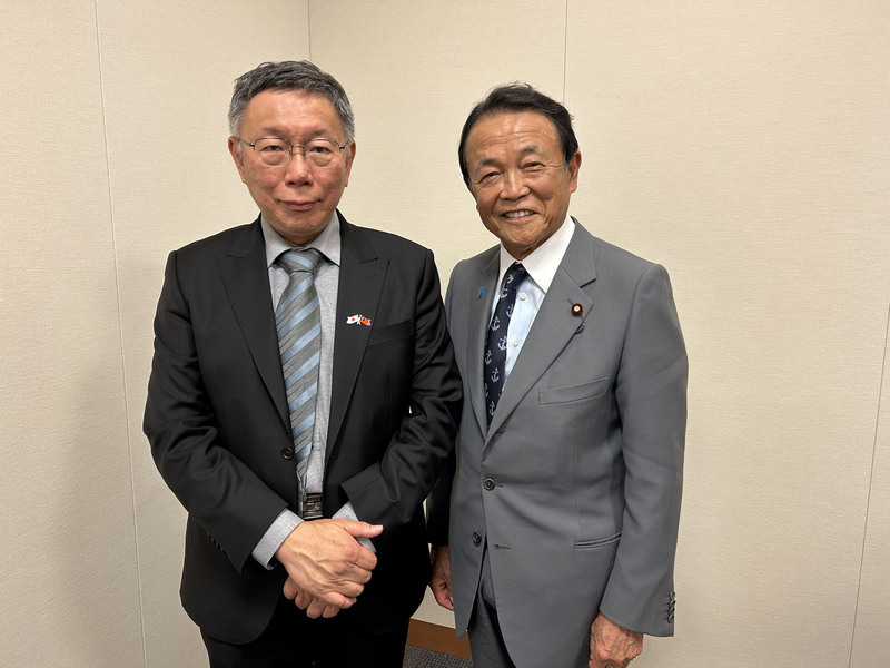 密會麻生太郎 柯文哲：討論台日中關係