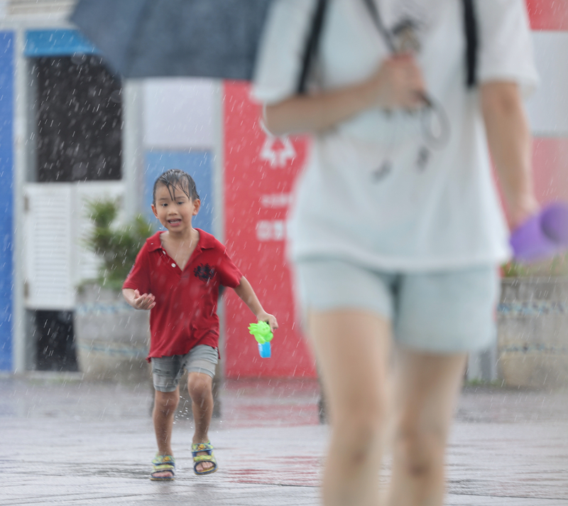 對流旺盛 北北基等7縣市大雨特報