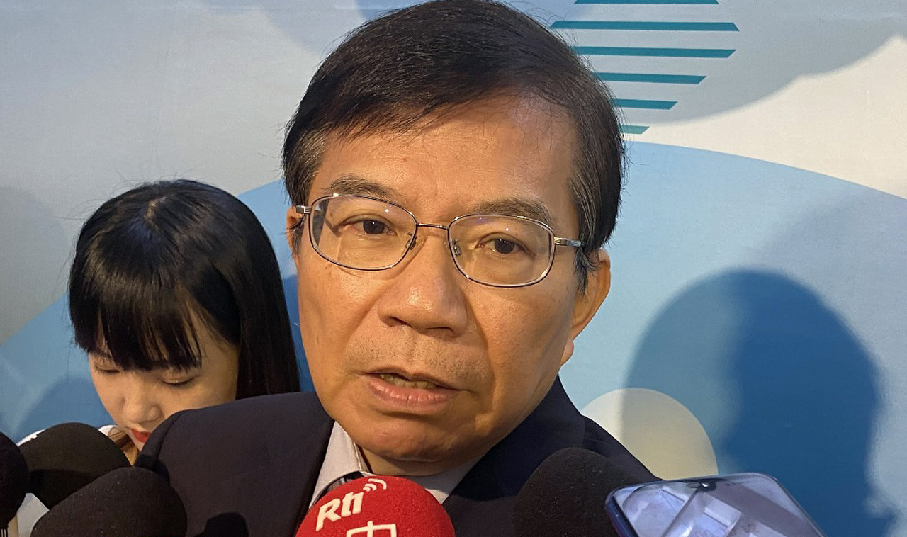 斑馬線有人車子須停等  交長：不盡合理、重新討論