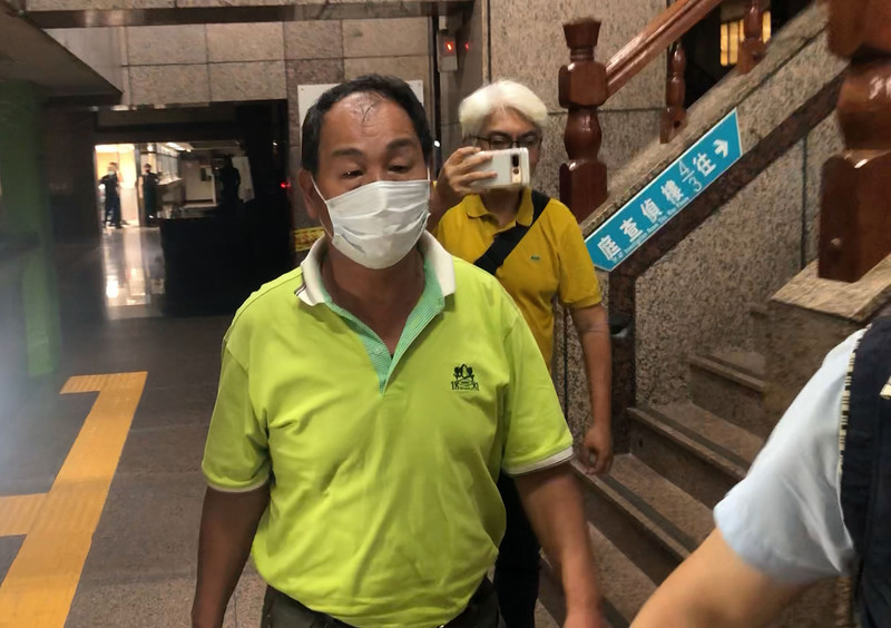 涉詐領助理費  基隆市議員張秉鈞和父母遭聲押