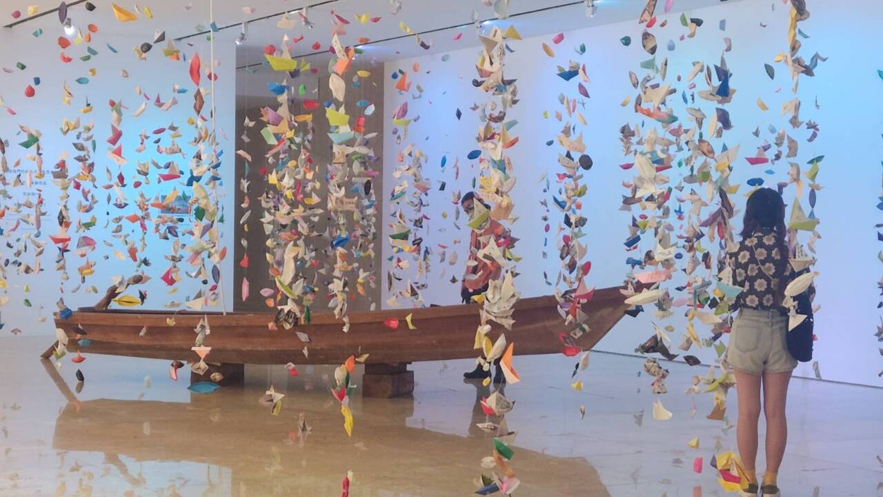 高美館吳瑪悧個展 持續《盪》出當代影響力