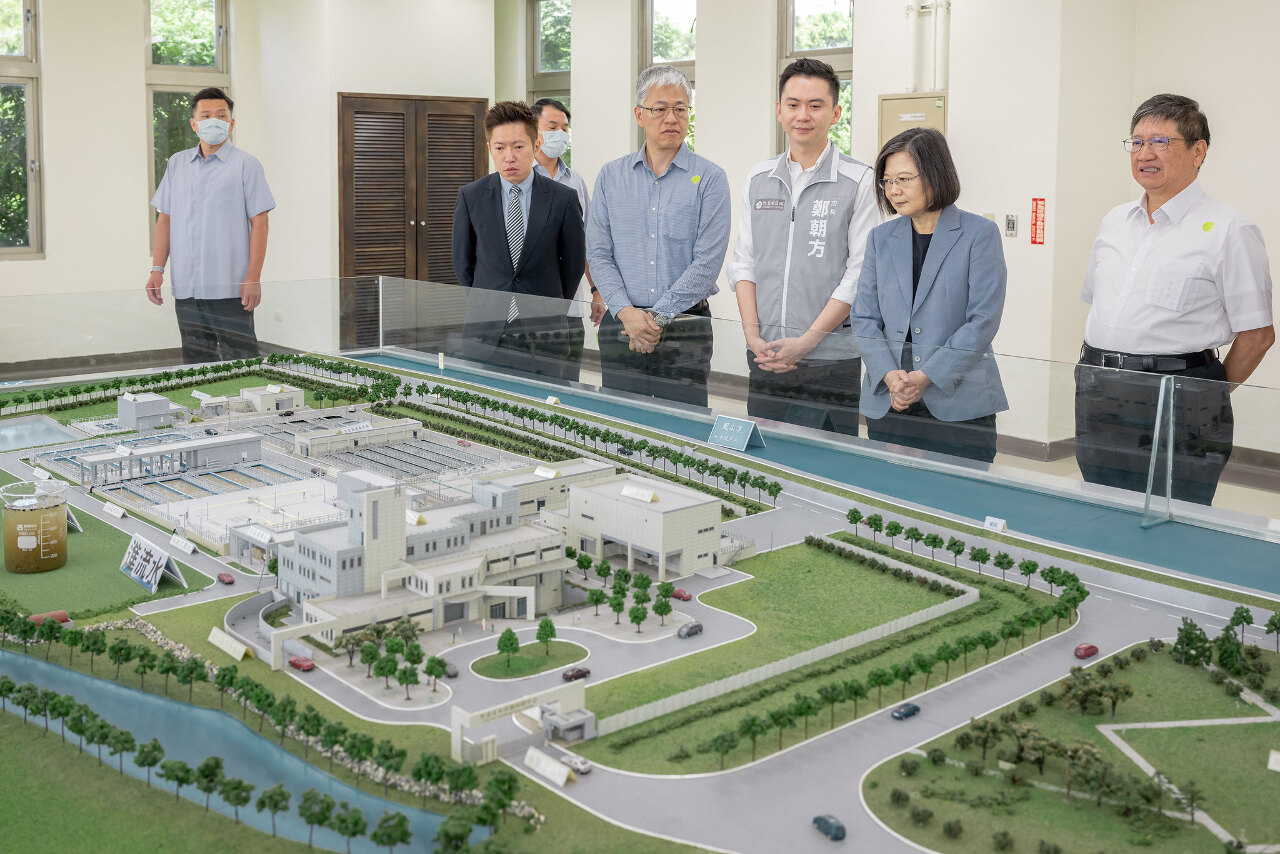 總統視察竹北水資中心 建構基礎建設吸引外資進駐