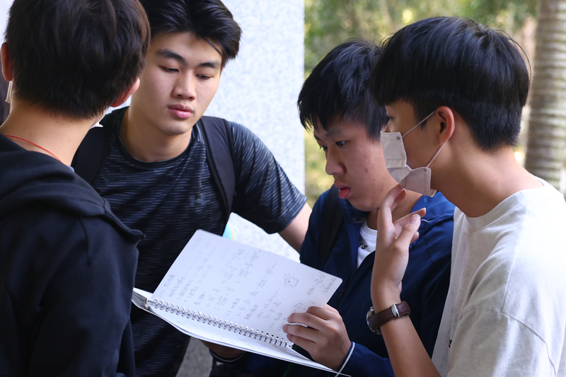 大學分科測驗首日考物化數甲生 確診者備用試場應考