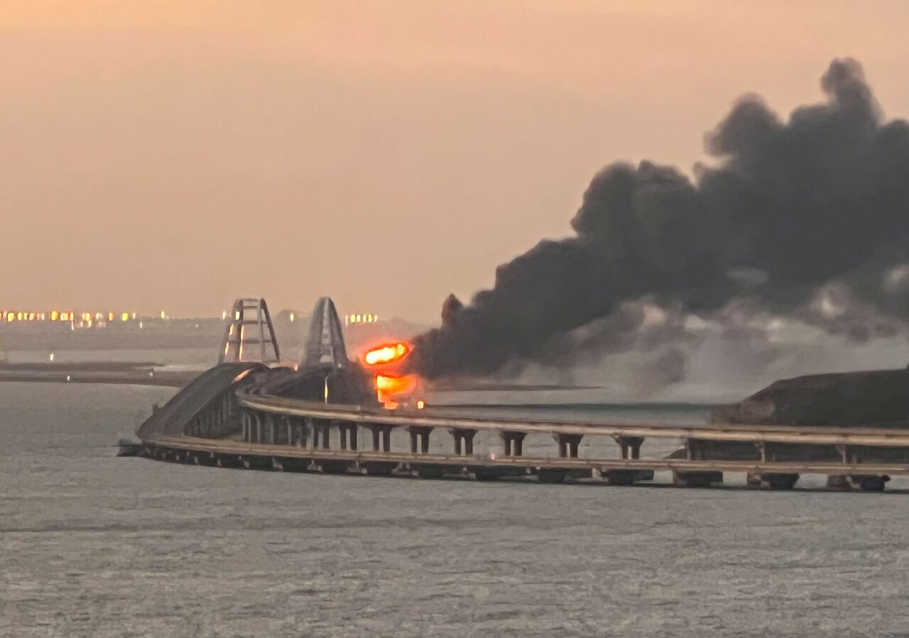 克里米亞大橋再遇襲 烏消息人士：烏軍特別行動